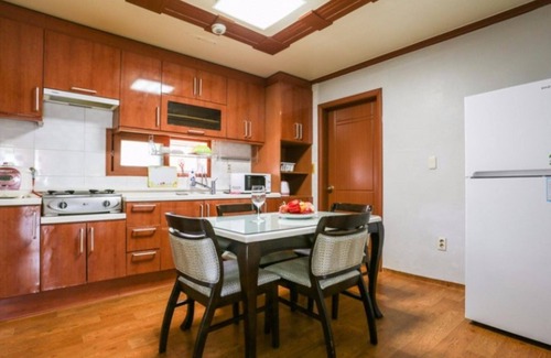 Ansan House | Daebudo Bada and Podo Pension