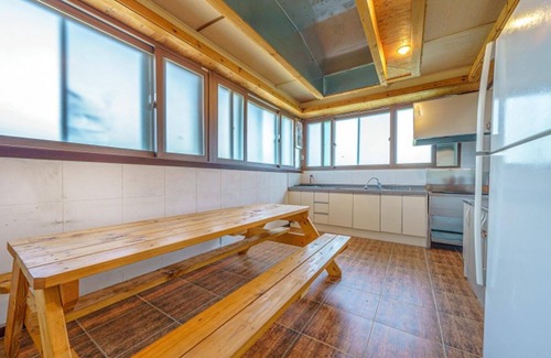 Ansan House | Daebudo Bada and Podo Pension