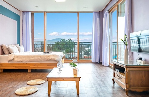 Ansan House | Daebudo Green Beach Pension