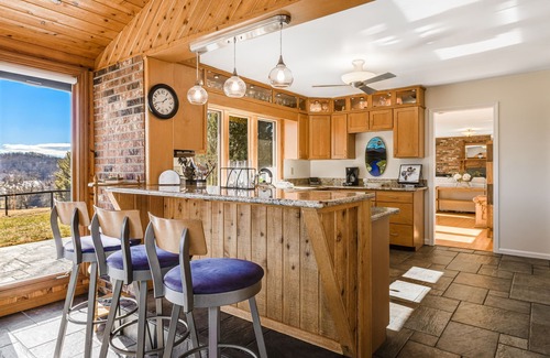 Candler House | Daisy Farm | Pool, Hot Tub & Animals 🐴 + Biltmore Pass Near Asheville