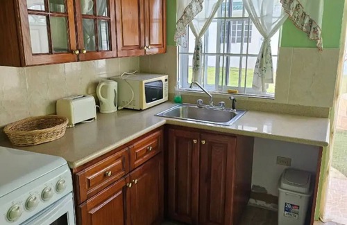 Porus Cottage | Dalkeith Cottages-Water Lily