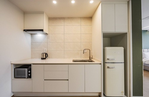 Jungmun Hotel | Dam & Roo