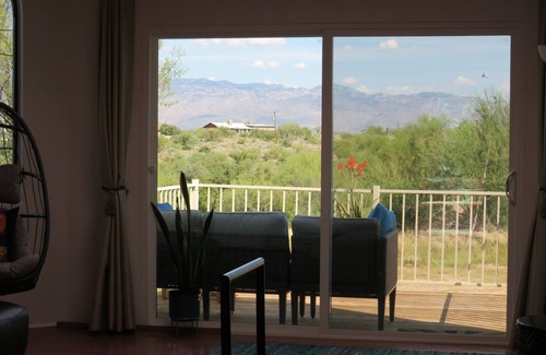 Tucson Apartment | Damselfly Studio. Contemporary, comfortable retreat with gorgeous views near SNP