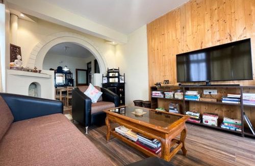 Darjeeling Apartment | Daphne House