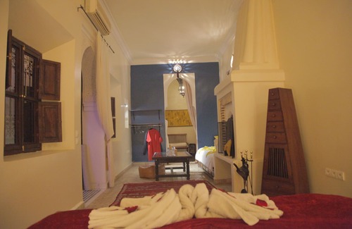Medina Hotel | DAR SOHANE: ANDALUSIA Suite 35m2 B&B in the Medina
