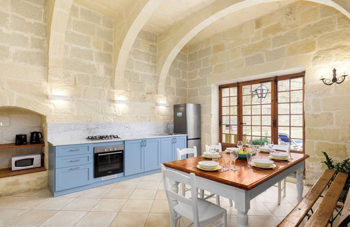 Ta' Għammar Villa | Dar tal-Patri Villa in Gozo with private pool, quiet location & family friendly