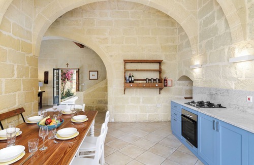 Ta' Għammar Villa | Dar tal-Patri Villa in Gozo with private pool, quiet location & family friendly