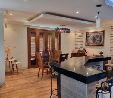 Cachoeira do Campo House | Dara House e eventos com piscina aquecida, sauna, Jacuzzi e área gourmet para festas de até 200 pessoas