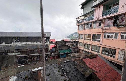 Darjeeling House | Darjeeling Mall is 700 m From Apsara Darjeeling Pure veg