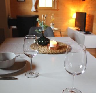 Hochegg Apartment | Das Paradieschen Edlitz - stilvolles Blockhaus mit Kamin