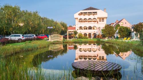 Morbisch am See Hotel | Das-Schmidt Privathotel