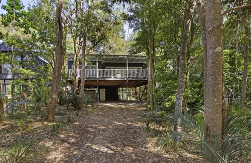 Pearl Beach House | Day Dreamer On Diamond