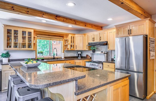 Naches Cabin | Day Trip to White Pass: Luxe Cabin on Naches River