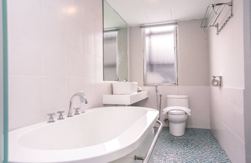 Pudu Hotel | Days Hotel and Suites Fraser Business Park KL