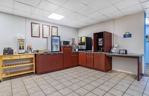 Cambridge Hotel | Days Inn by Wyndham Cambridge