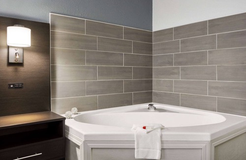 Chillicothe Hotel | Days Inn by Wyndham Chillicothe