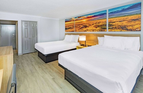Amistad National Recreational Area Hotel | Days Inn by Wyndham Del Rio