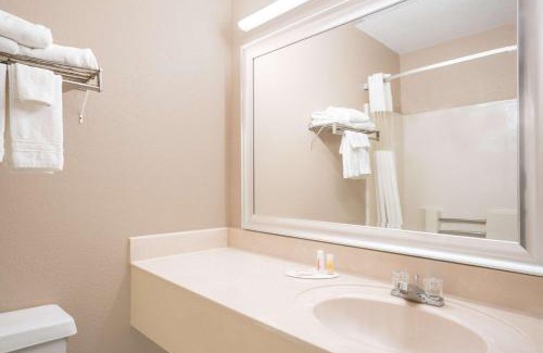 Mankato Hotel | Days Inn by Wyndham Mankato
