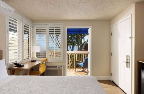 Kihei Hotel | Days Inn by Wyndham Maui Oceanfront