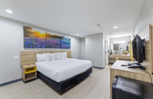 McKinney Hotel | Days Inn by Wyndham McKinney