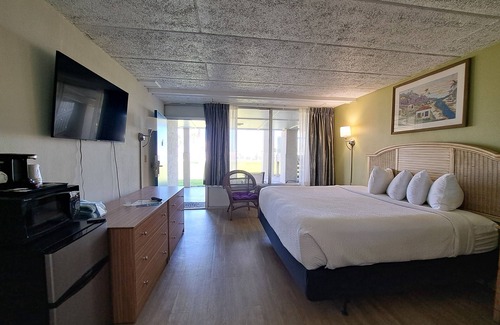 Jekyll Island Hotel | Days Inn & Suites by Wyndham Jekyll Island
