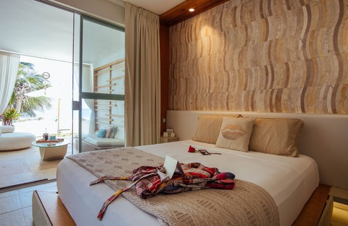 Las Pocitas Hotel | DCO Suites Lounge & Spa