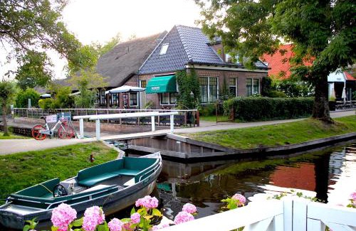 Zuideinde Bed & Breakfast | De Galeriet Giethoorn