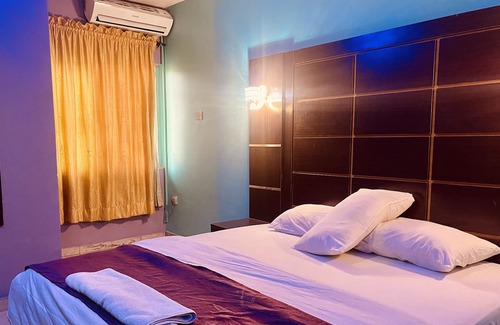 Awka Hotel | De Geogold Hotels and Suites