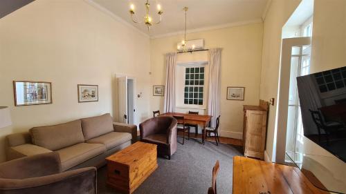 Graaff-Reinet Apartment | De Kothuize 2