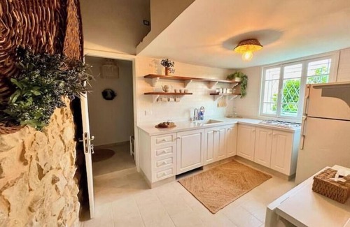 Deir al Qamar Apartment | De Lune Hansa Home Deir El Qamar