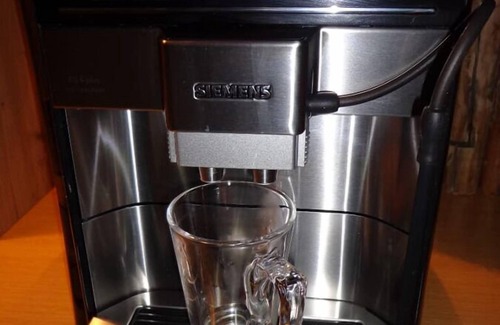 Rittsteig Apartment | Gemütliches Mehrbettzimmer mit Panoramablick in den Hohenbogenwinkel