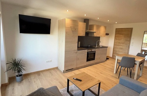 Neukirchen Beim Heiligen Blut Apartment | Dachgeschoss Ferienwohnung für 2 Personen