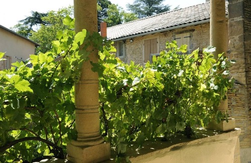 Chaintre House | De Pierre et de Vigne