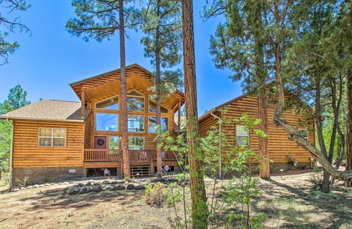 Sierra Pines Cottage | Deck, Grill & Fire Pit: Spacious Show Low Hideaway