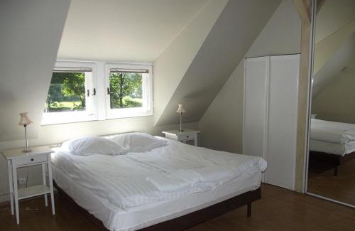 Praga Poludnie Apartment | Dedek Park - historyczny dworek w pięknym Parku Skaryszewskim obok Stadionu Narodowego