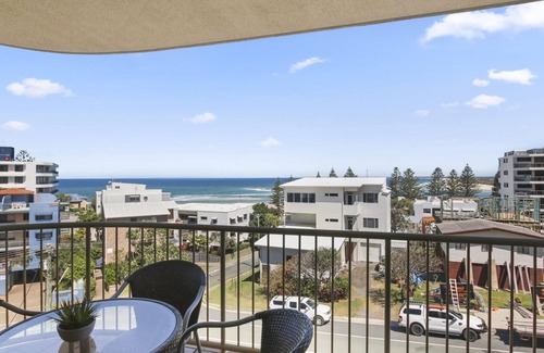 Caloundra Apartment | Deepwater Cove Unit 7, 68 Lower Gay Terrace, Bulcock Beach