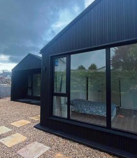 Cashel Apartment | Deerpark semi sleeps 8 with sofa bed