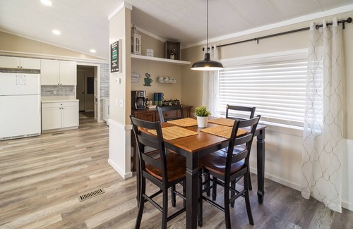 Lapoint House | Deerview - 4 BR home close to dinosaurs and trails