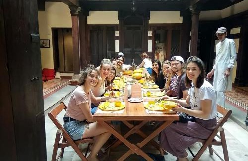 Ahmedabad City Centre Bed & Breakfast | Deewanji Ni Haveli