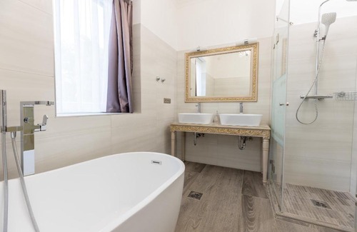 Teglas House | Degenfeld Kastély Tóparti Vendégház