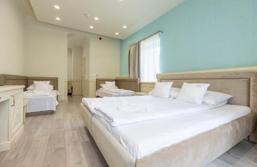 Teglas House | Degenfeld Kastély Tóparti Vendégház