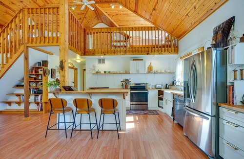 Delaware Cabin | Delaware 'Wooded River Retreat' w/Views & More