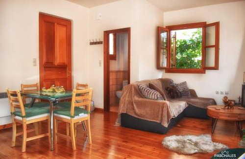 Delfoi Apartment | Delfi's cozy maisonette