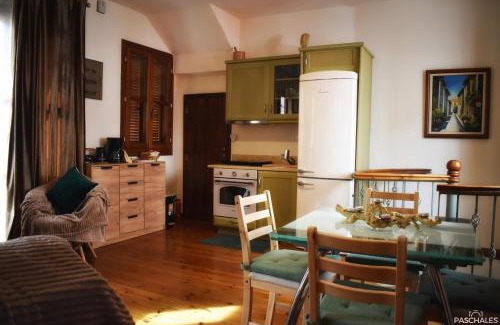 Delfoi Apartment | Delfi's cozy maisonette