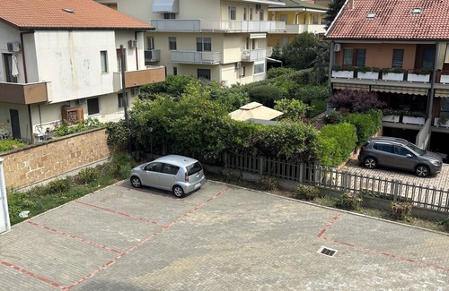 Montesilvano Apartment | Delightful 1-bedroom apartment in Montesilvanon200 mt from the sea
