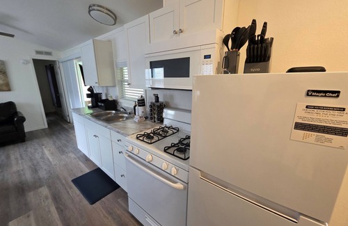 Gatlinburg - Pigeon Forge Cottage | Delightful 2BR Cottage in Pigeon Forge