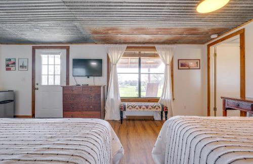 Carmine Apartment | Delightful Carmine Studio on Farm Near Round Top!