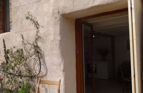 Vignevieille House | Delightful Gite in the hills, ideal for bathing, chateaux and wine