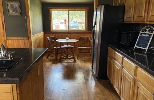 Reserve Cabin | Delightful lodge in the rugged wilderness