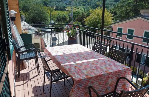 Levanto Apartment | Delightful Penthouse with terrace and garage a stone's throw from the Cinqueterre sea